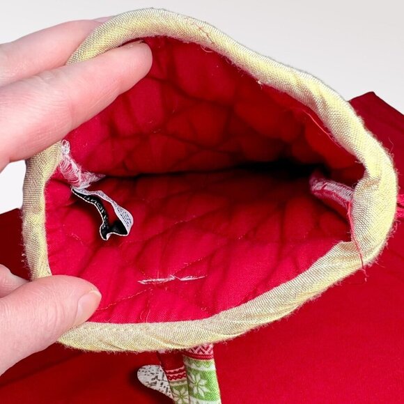 Jingles & Joy Holiday Kitchen Towel & Quilted Oven Mitt Set - Picture 8 of 11